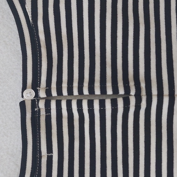 🦋J. CREW striped ruffled hem tank top NWOT - Picture 9 of 11